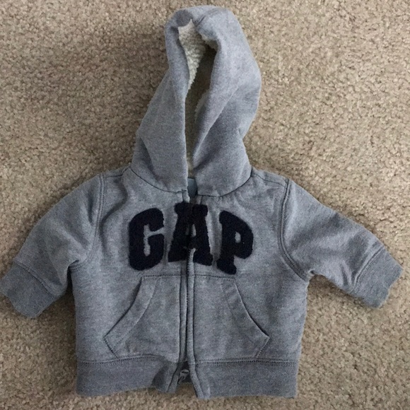 GAP Other - Baby Gap Grey Hoodie w/fleece Size 0-3 so perfect! GAP Other - Baby Gap Grey Hoodie w/fleece Size 0-3 so perfect!
